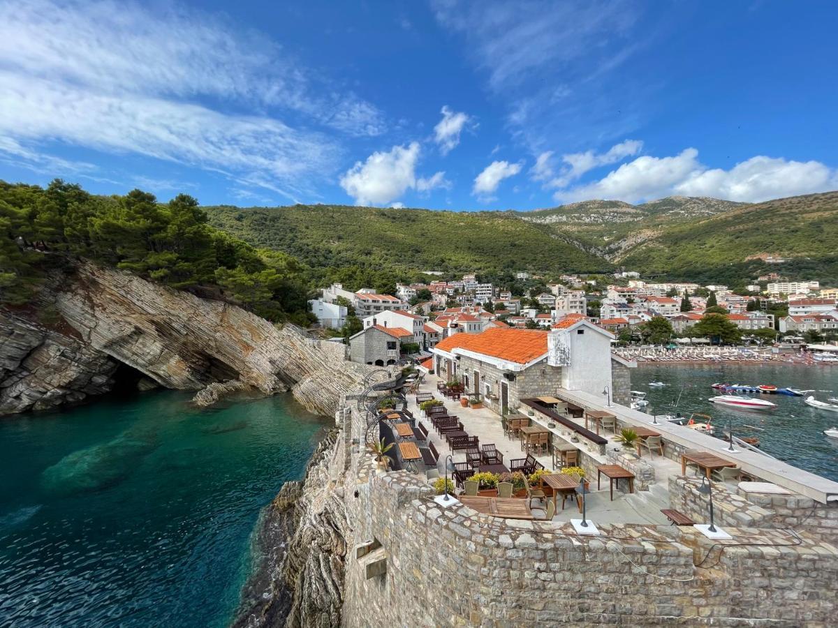4M Apartments Petrovac エクステリア 写真